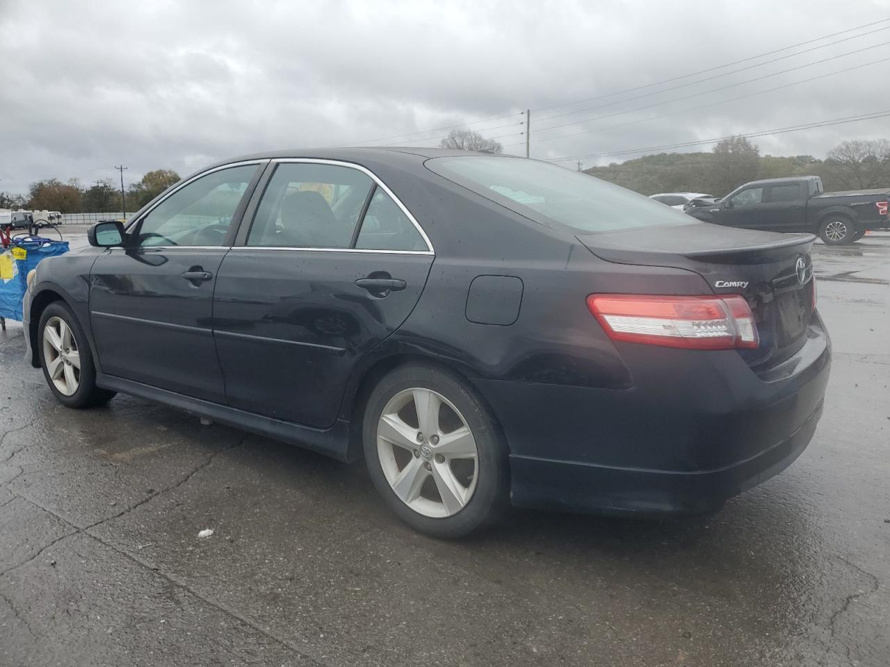 2011 TOYOTA CAMRY