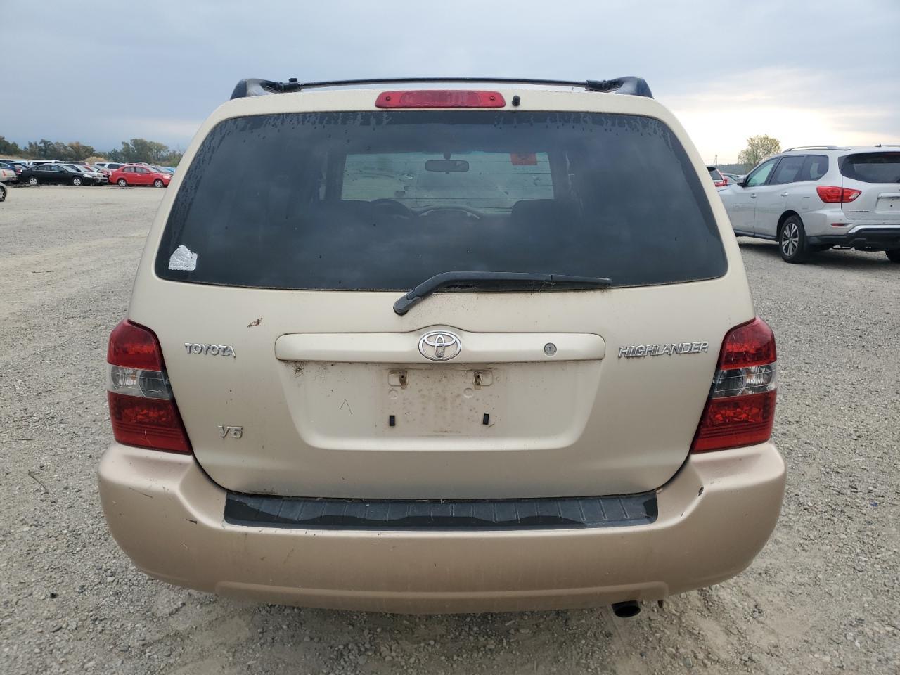 2005 TOYOTA HIGHLANDER