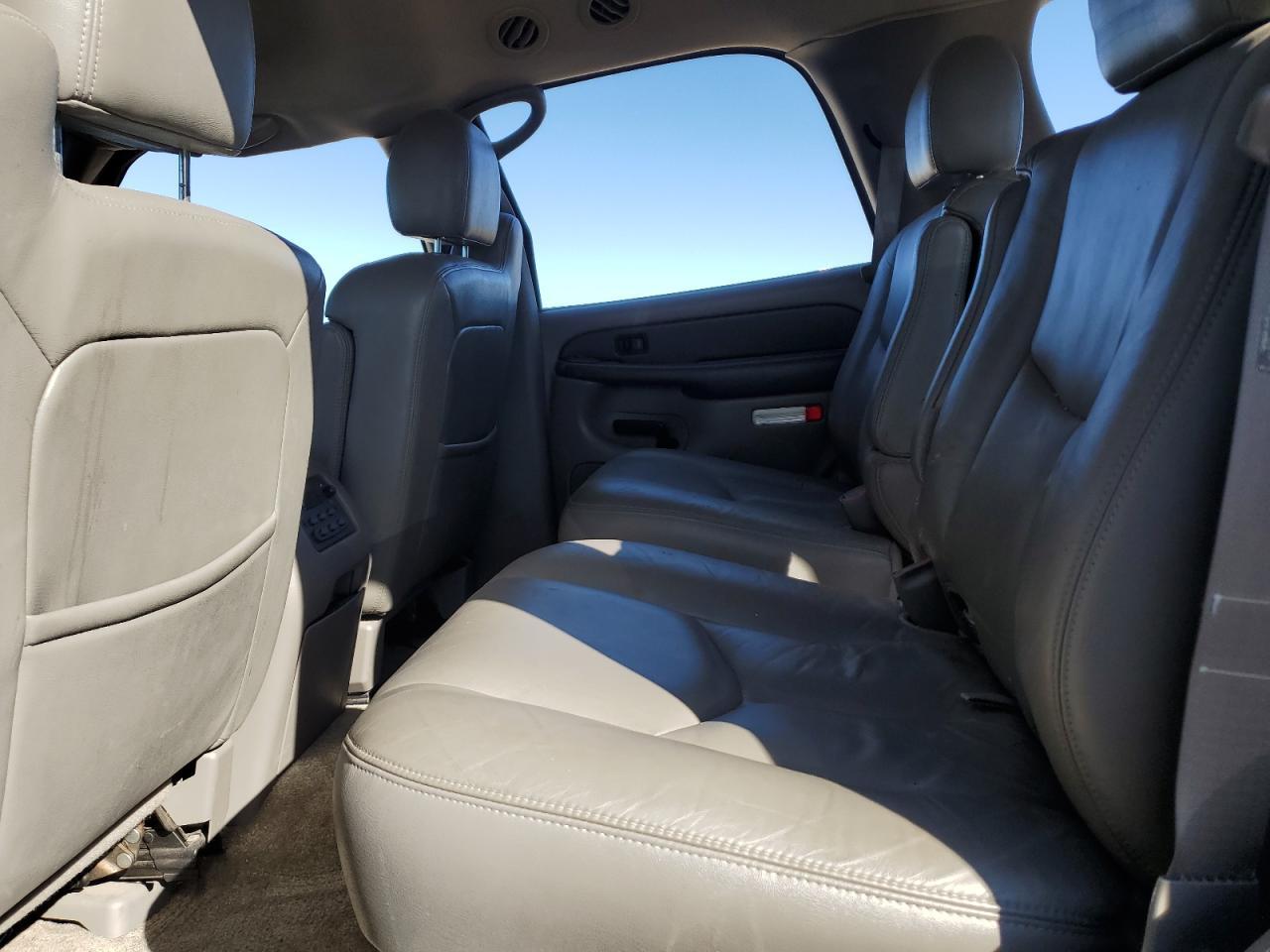 2003 CHEVROLET Tahoe