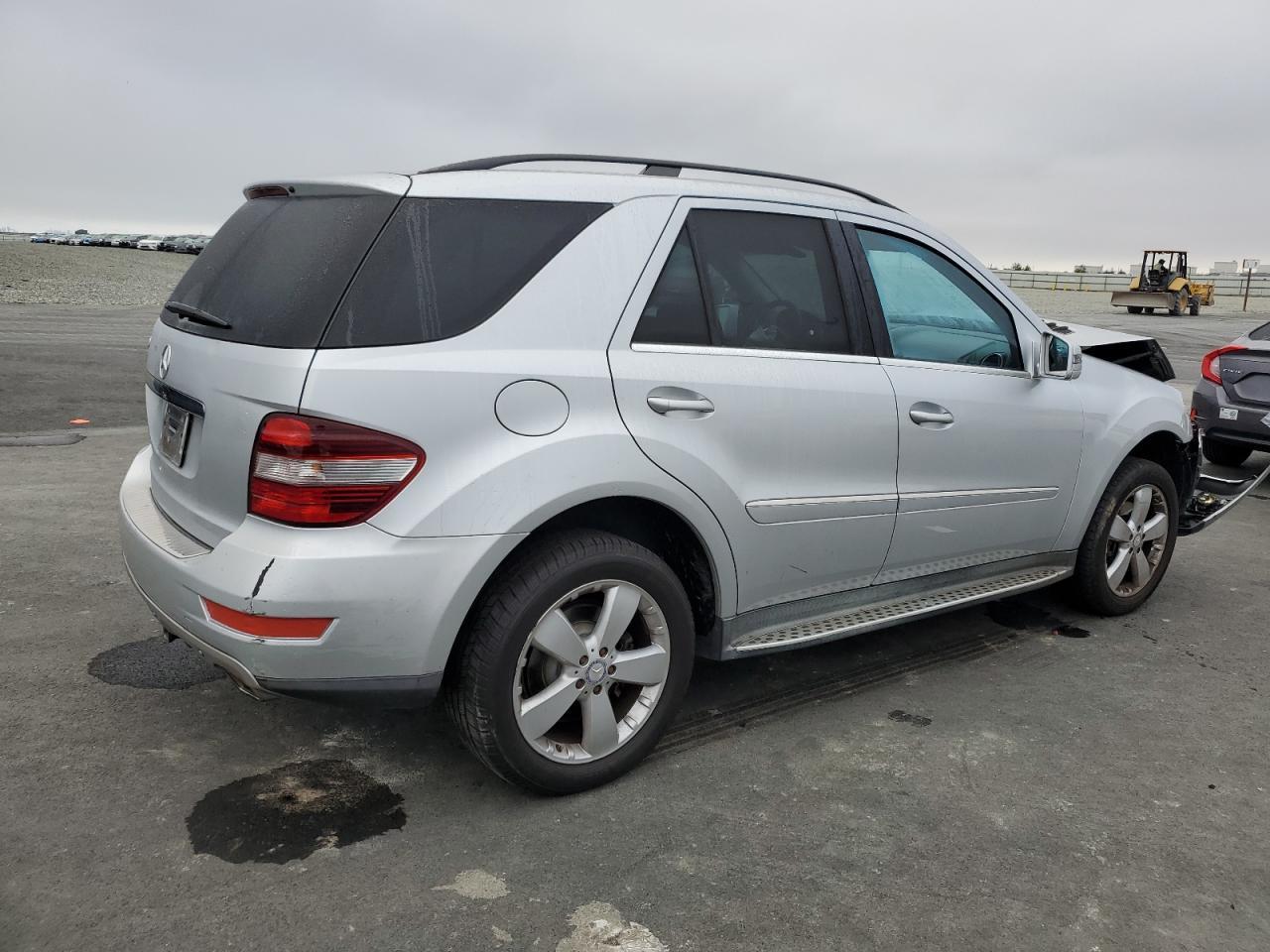 2011 MERCEDES-BENZ ML-Class