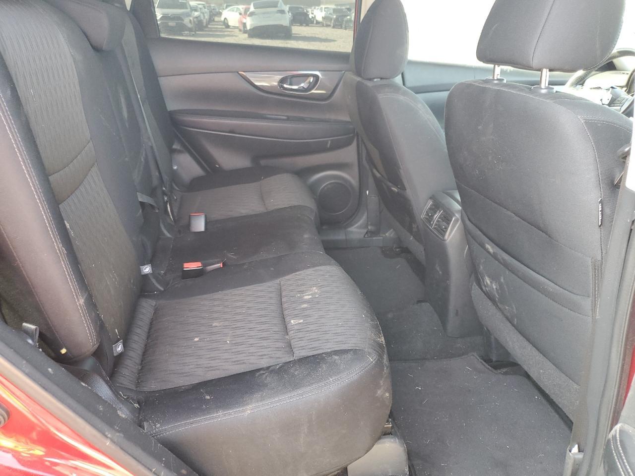 2017 NISSAN ROGUE