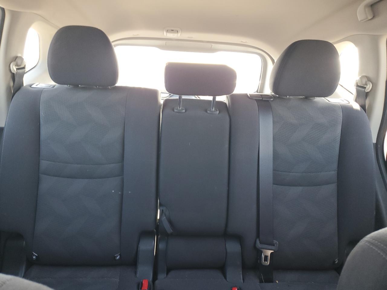 2016 NISSAN ROGUE