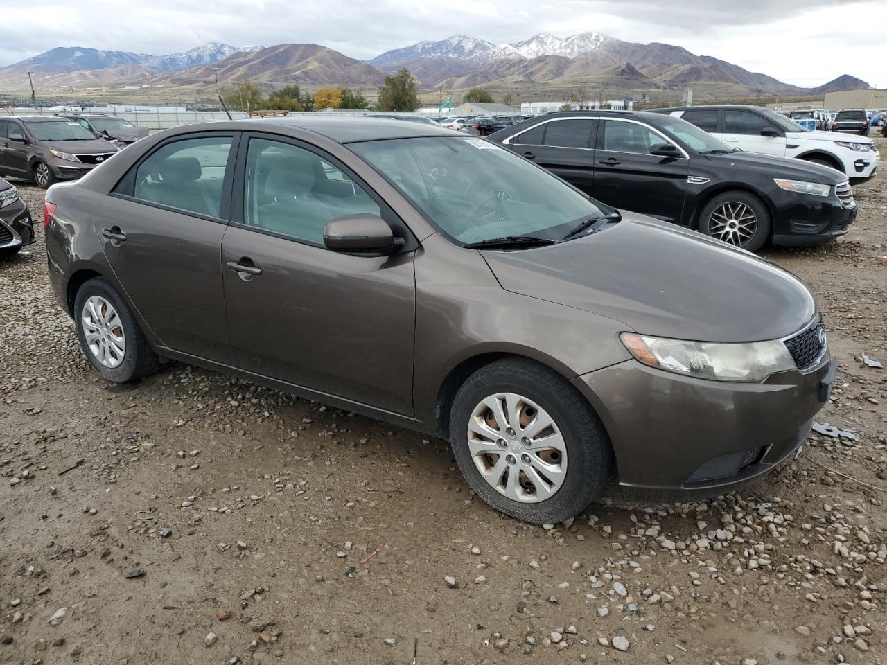 2013 KIA FORTE