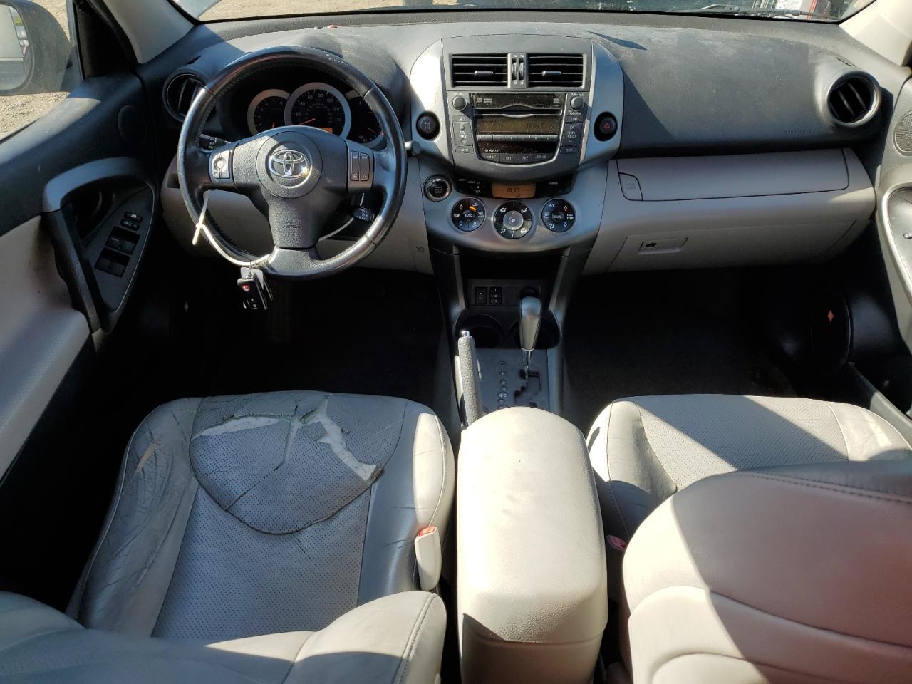 2011 TOYOTA RAV4