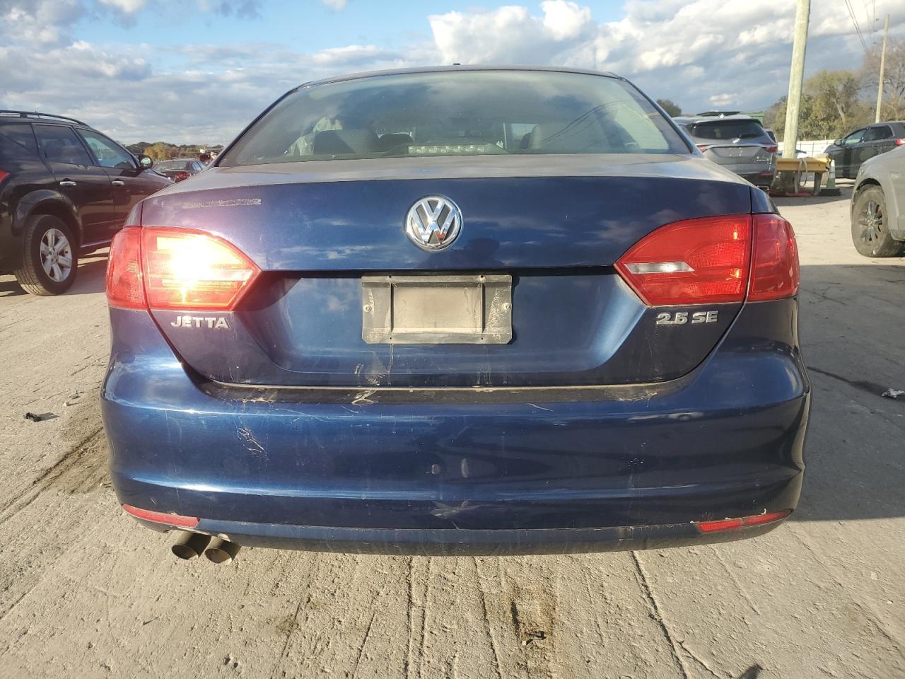 2013 VOLKSWAGEN JETTA