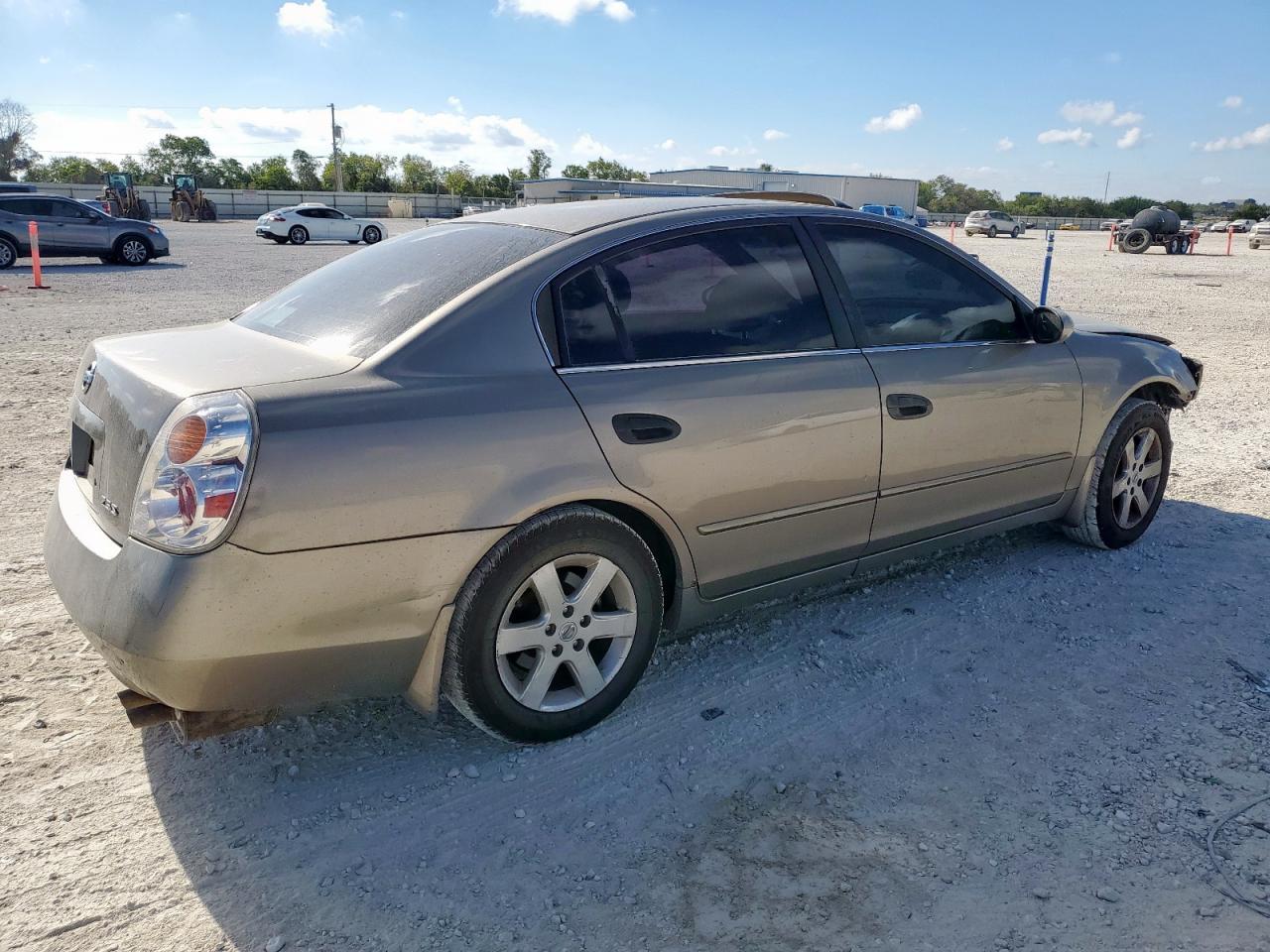 2004 NISSAN ALTIMA