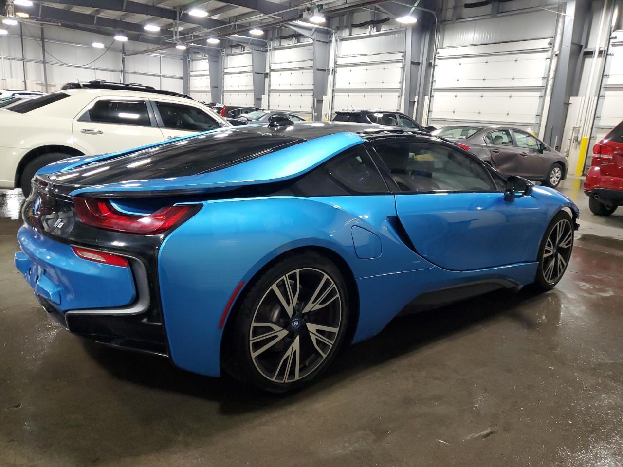2016 BMW i8