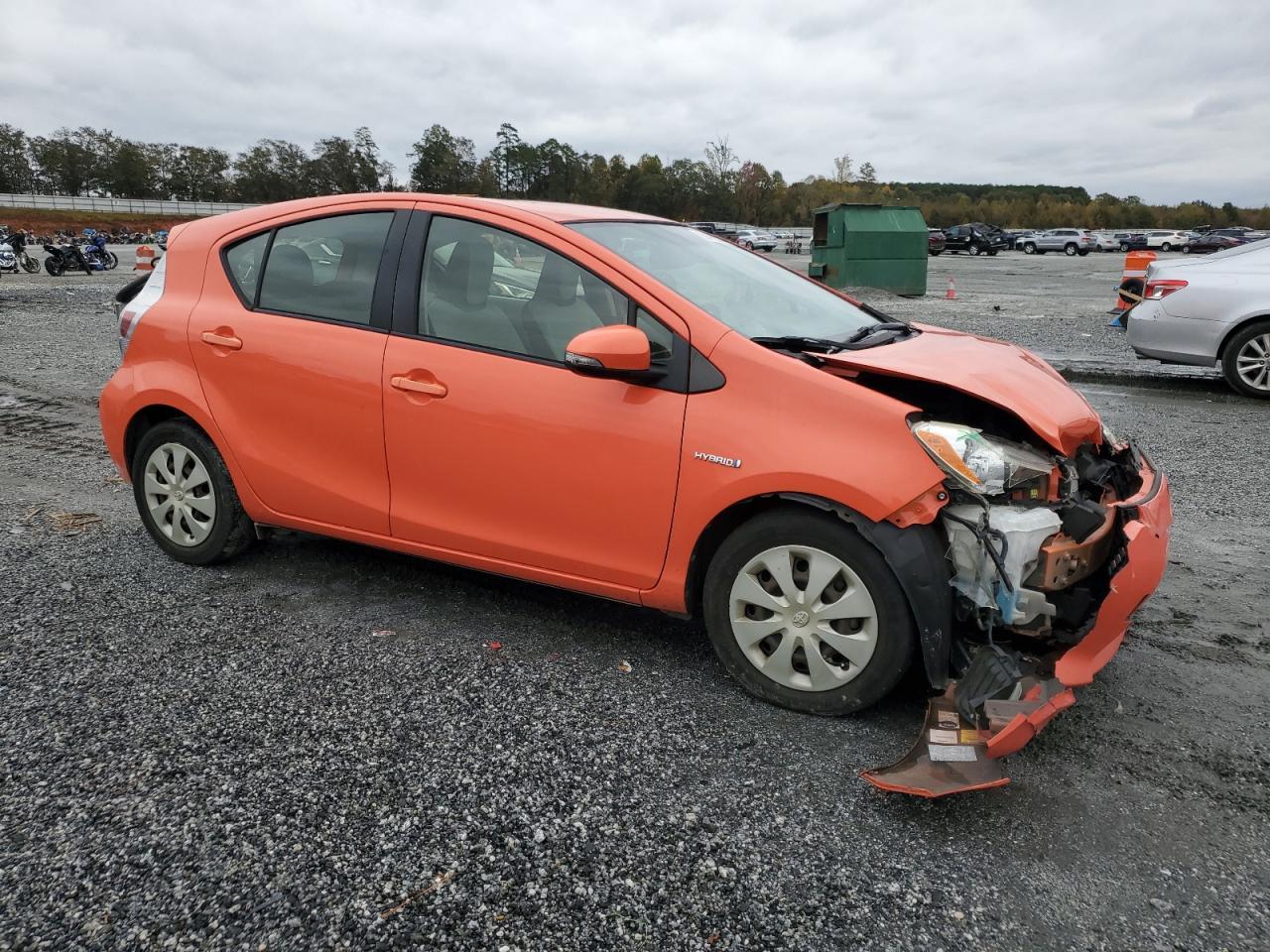 2014 TOYOTA Prius c