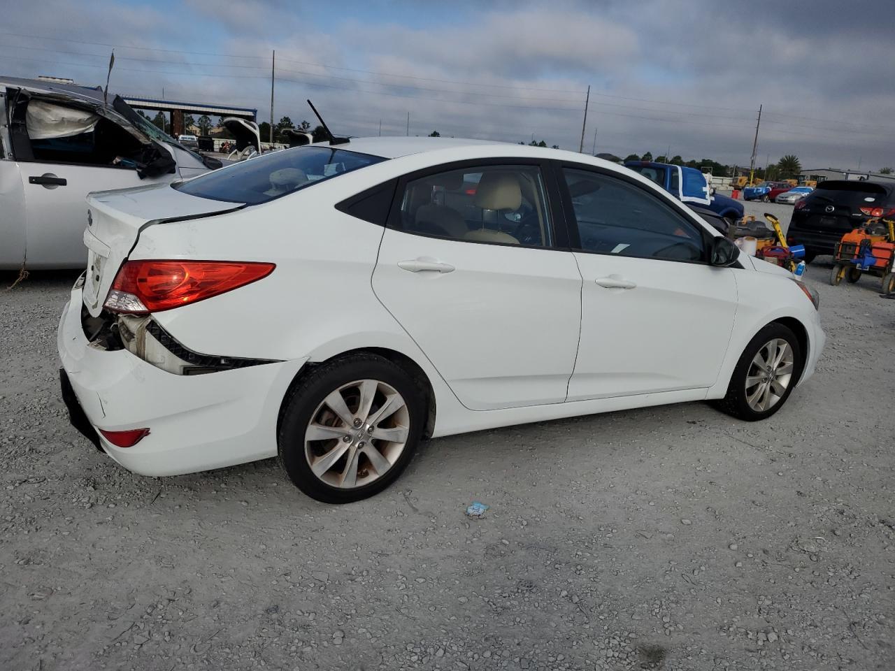 2013 HYUNDAI ACCENT