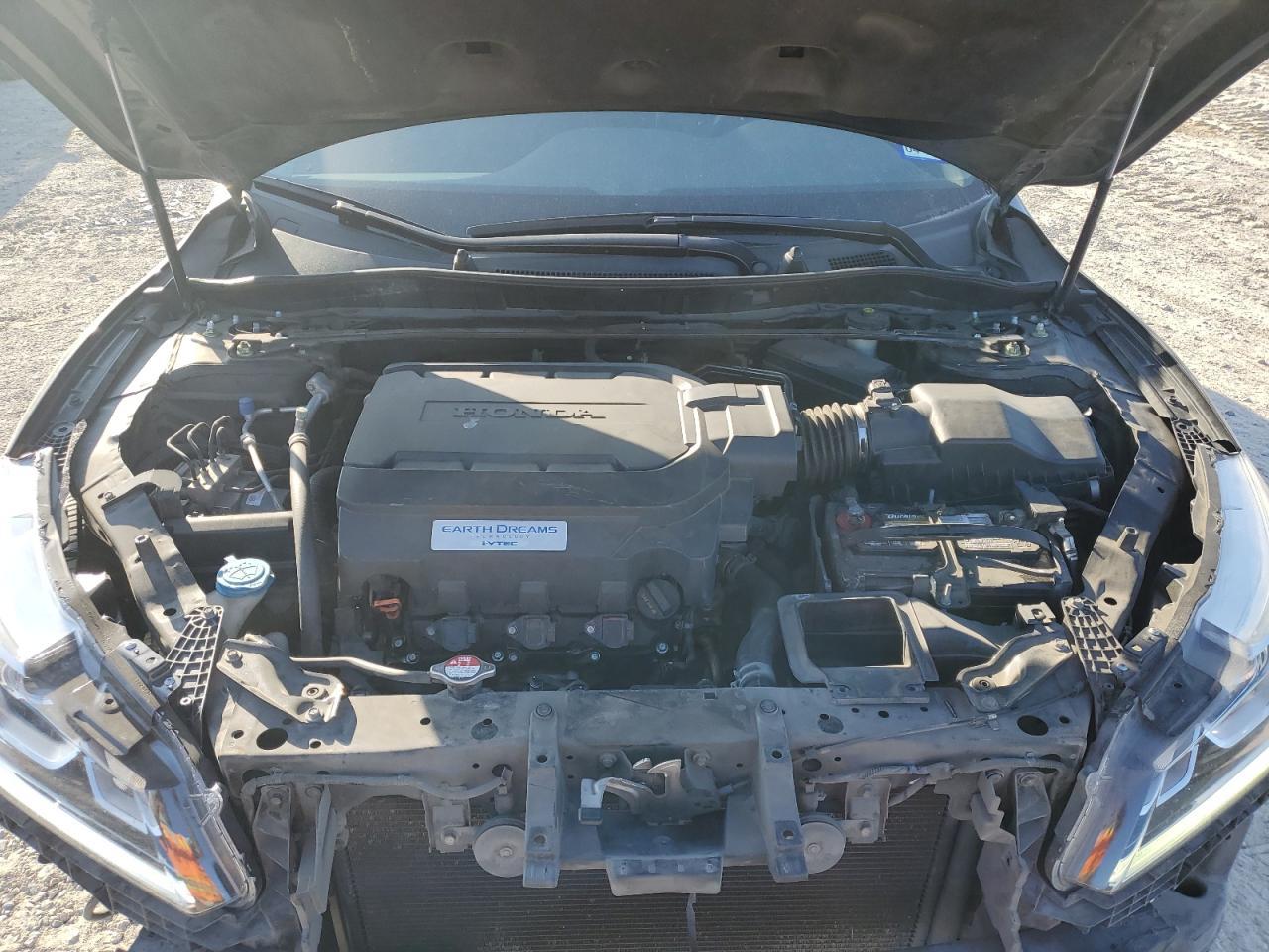2016 HONDA ACCORD