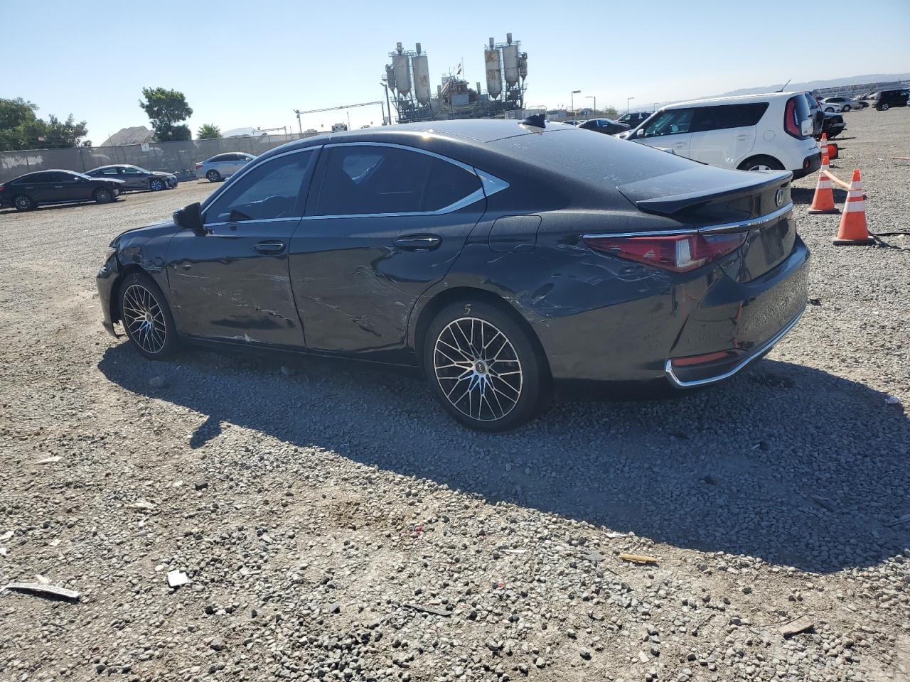 2019 LEXUS Es