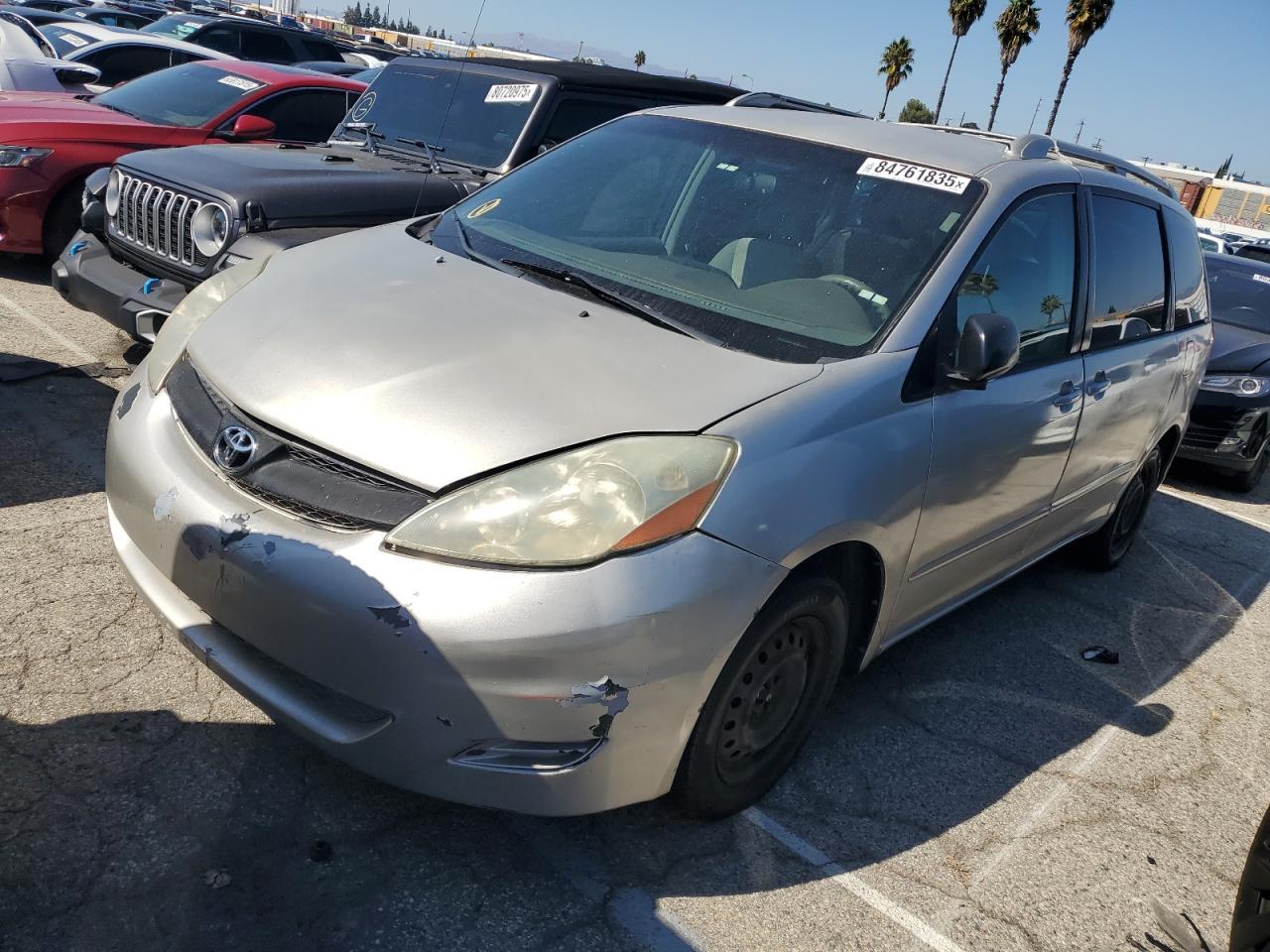 2009 TOYOTA SIENNA