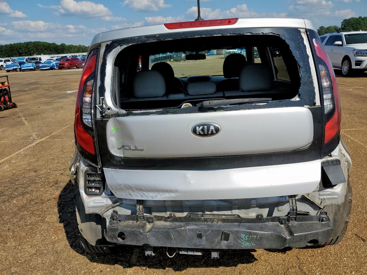 2015 KIA SOUL