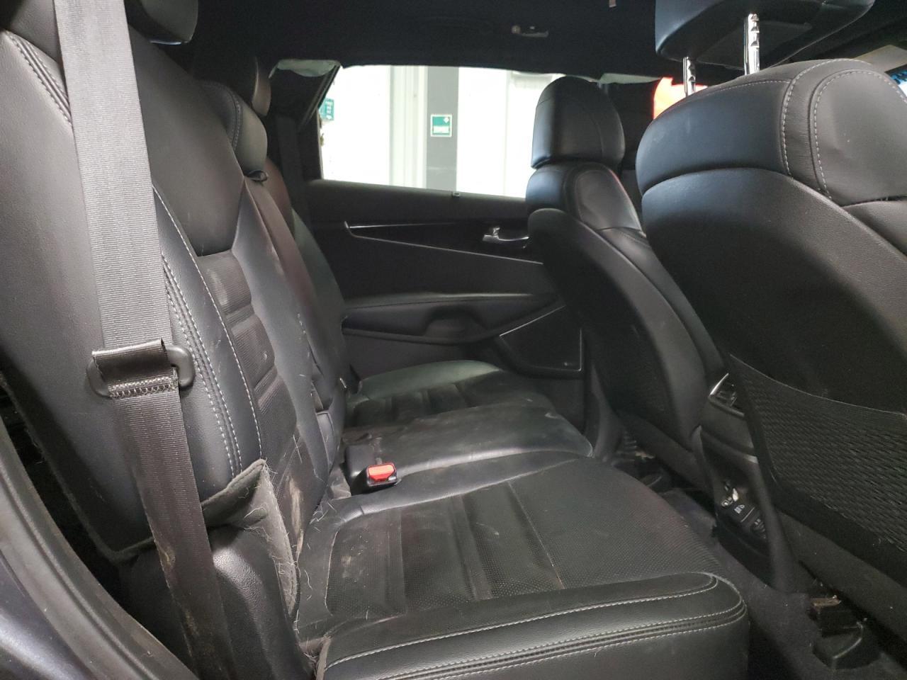 2017 KIA SORENTO