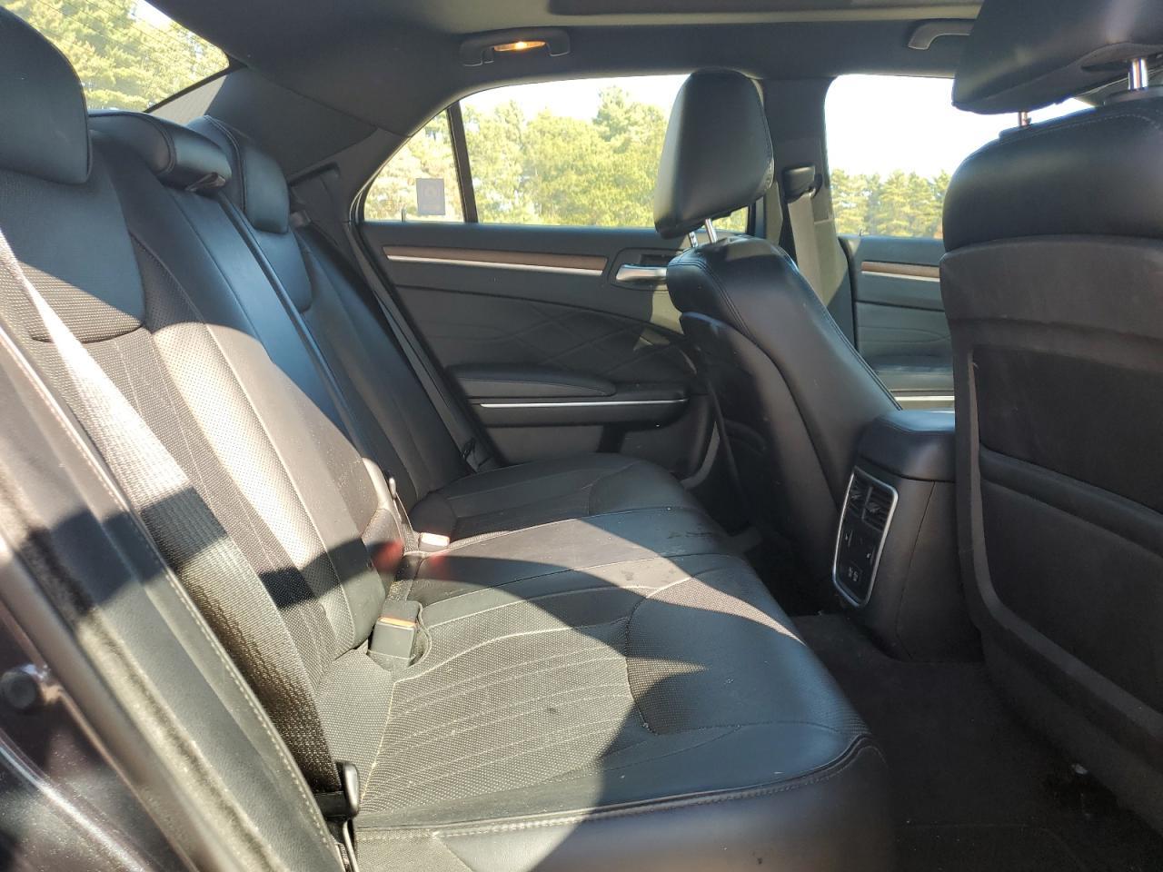 2015 CHRYSLER 300