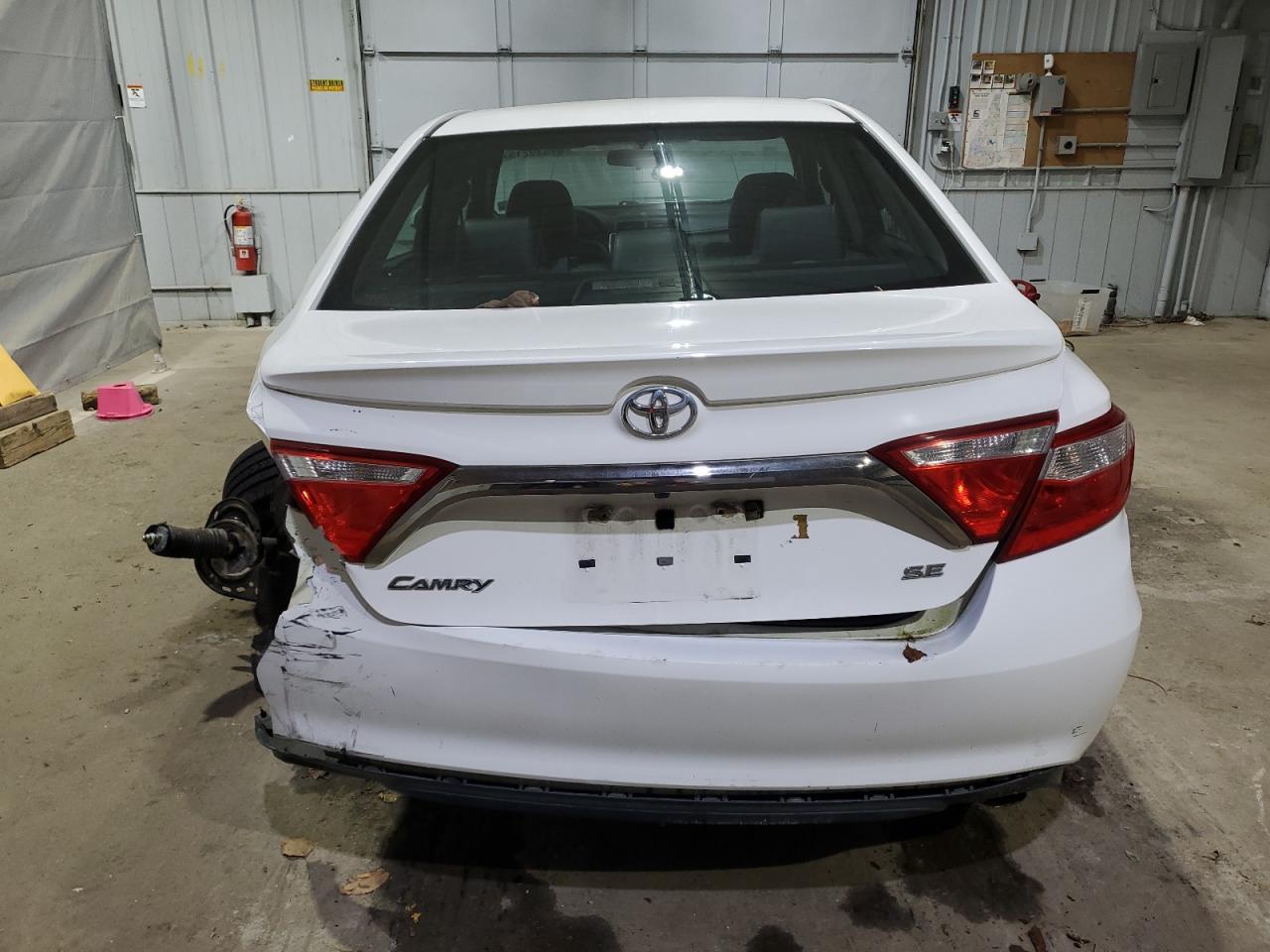 2017 TOYOTA CAMRY