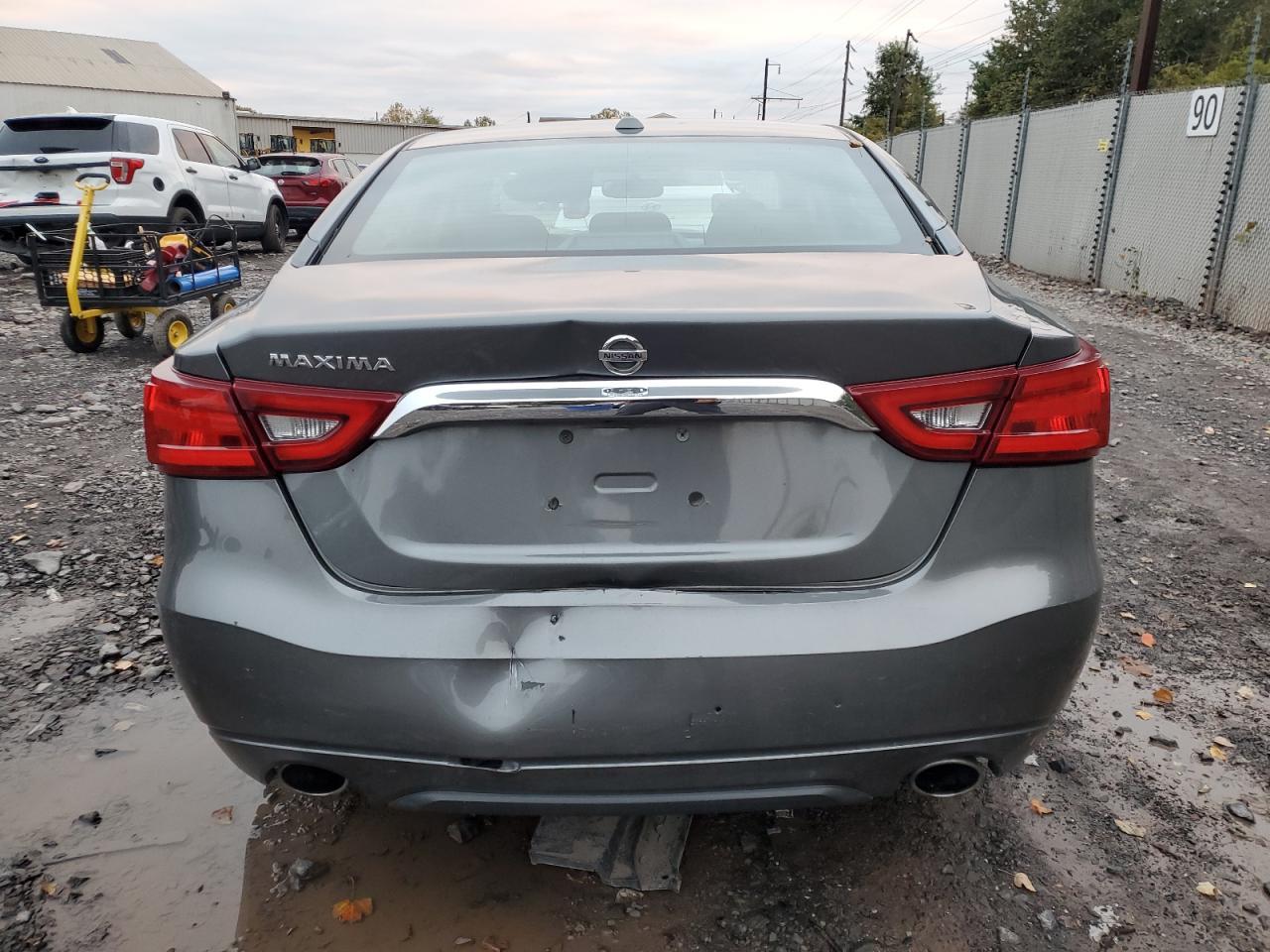 2017 NISSAN Maxima