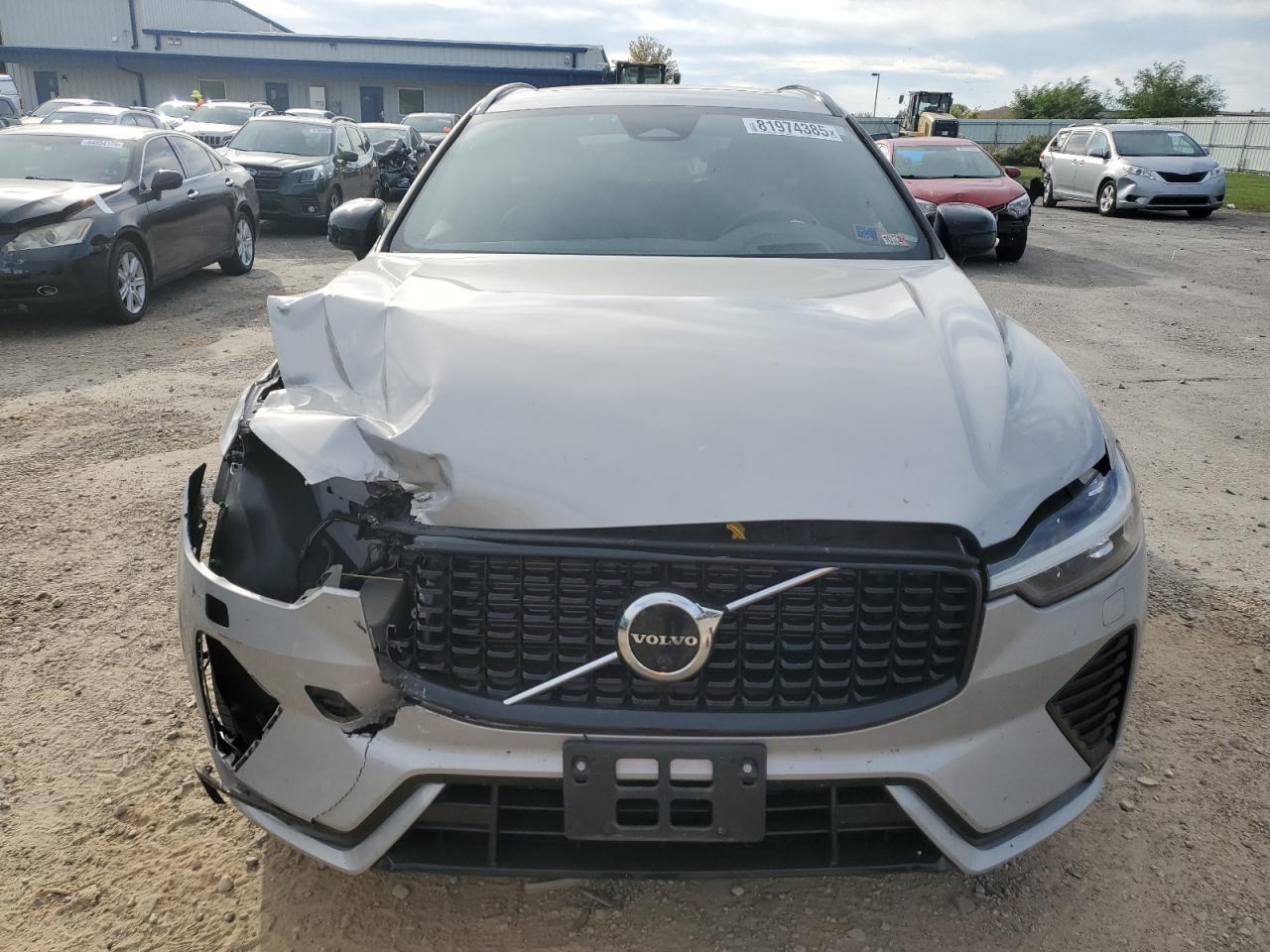 2022 VOLVO XC60