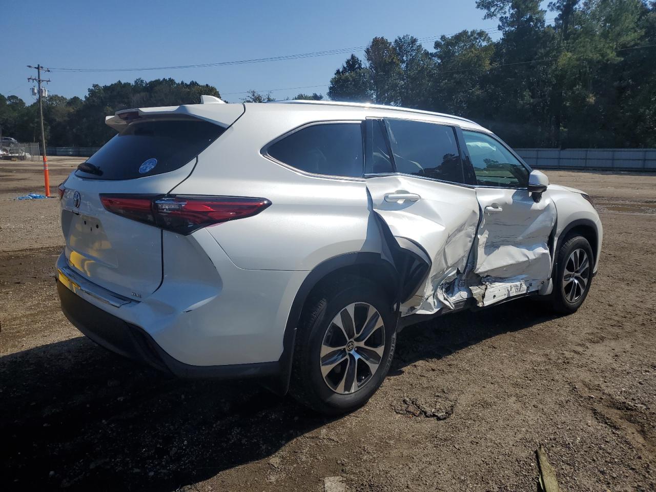 2020 TOYOTA HIGHLANDER