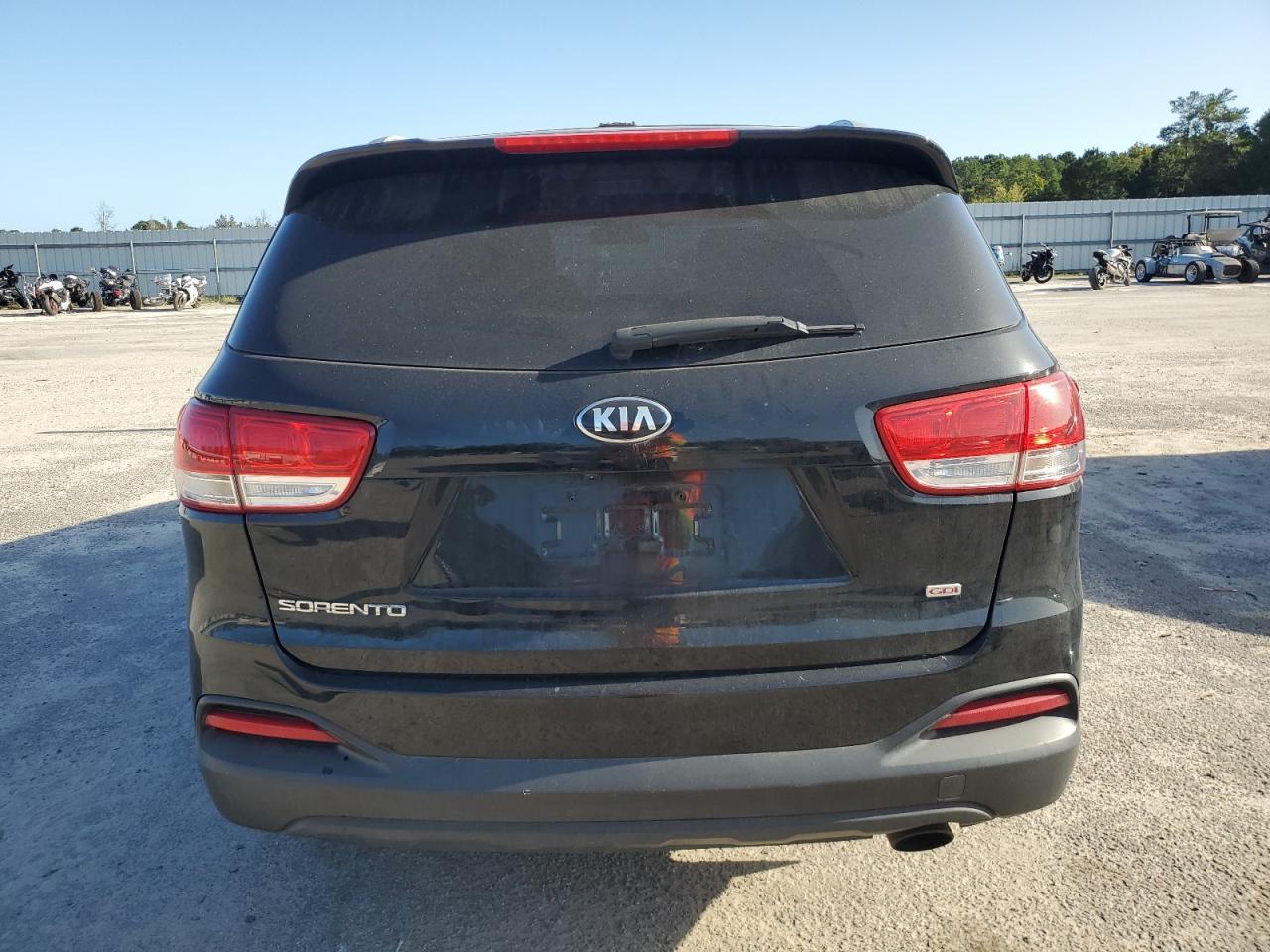 2016 KIA SORENTO