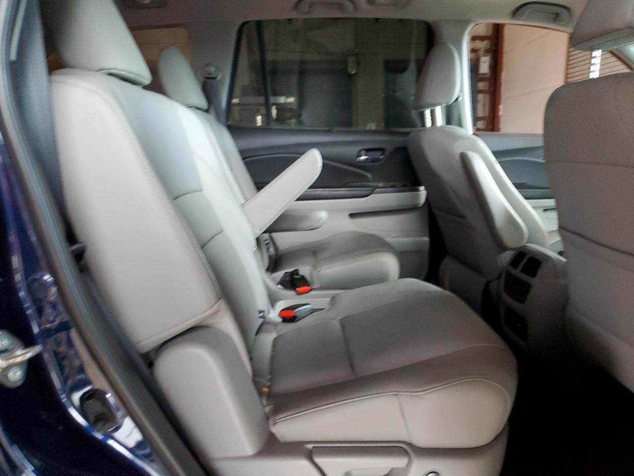 2017 HONDA PILOT