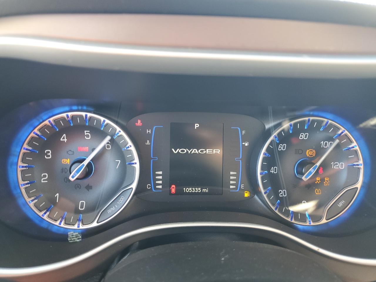 2021 CHRYSLER Voyager