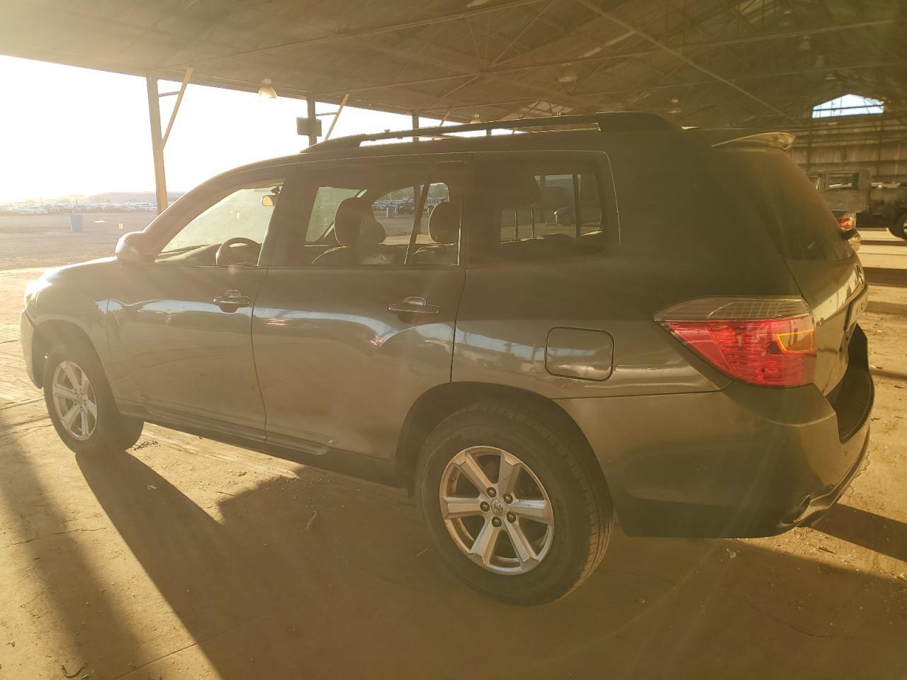 2010 TOYOTA HIGHLANDER