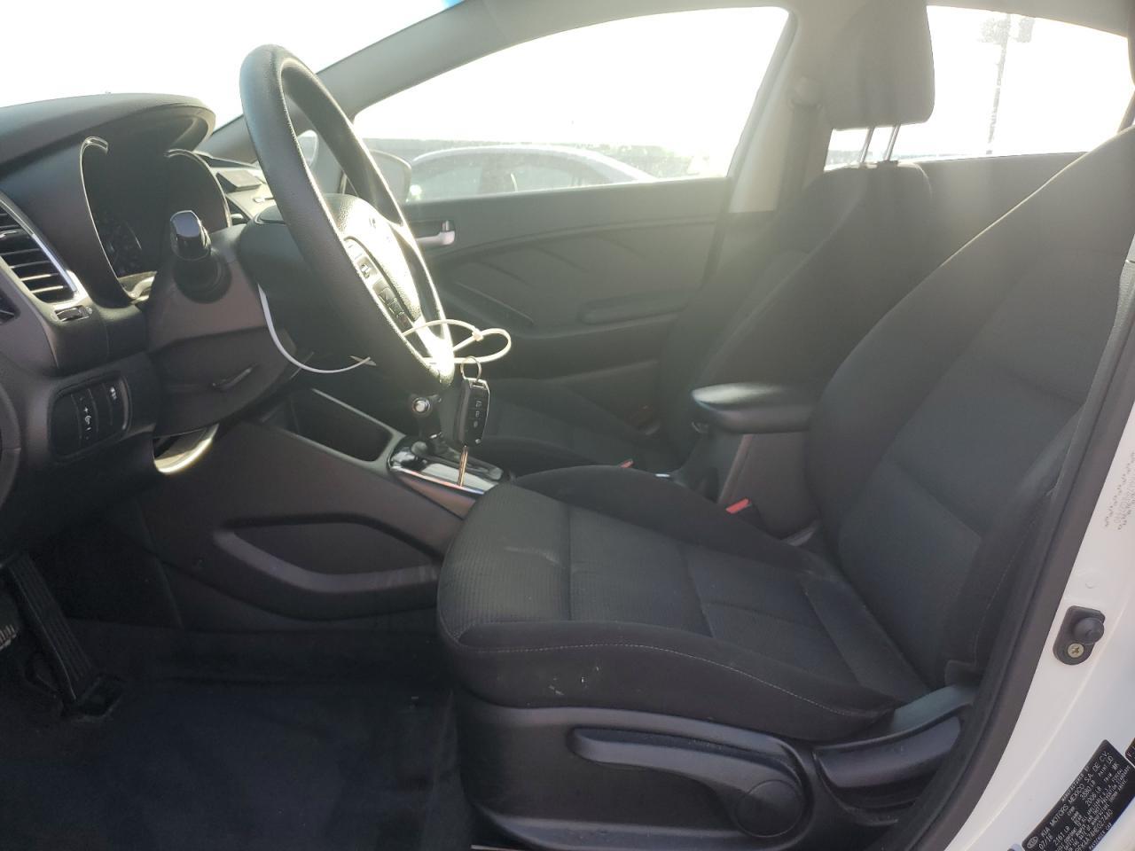2017 KIA FORTE
