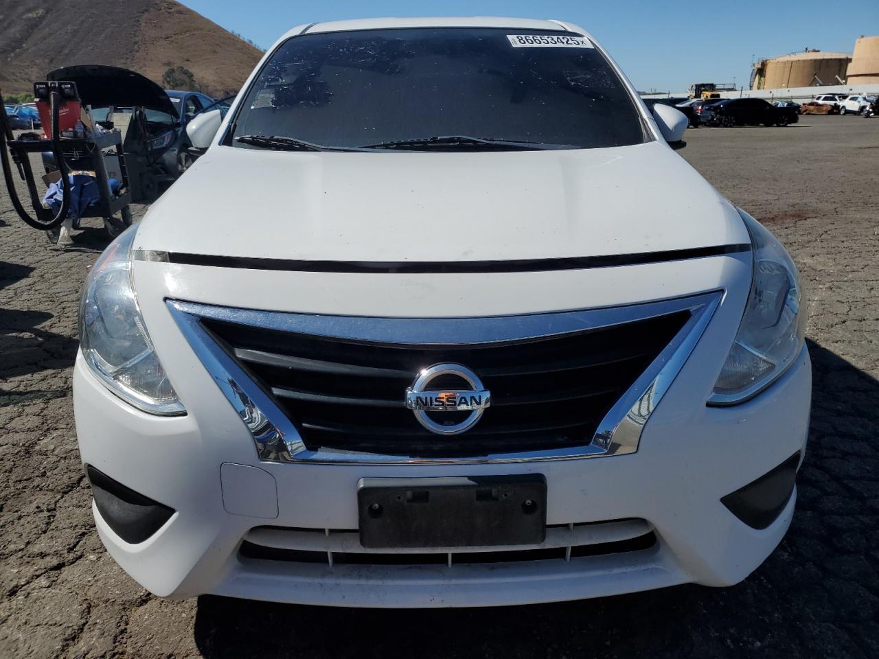 2019 NISSAN VERSA