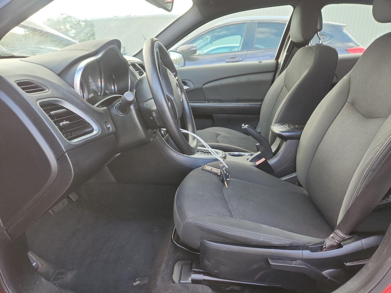 2013 DODGE Avenger