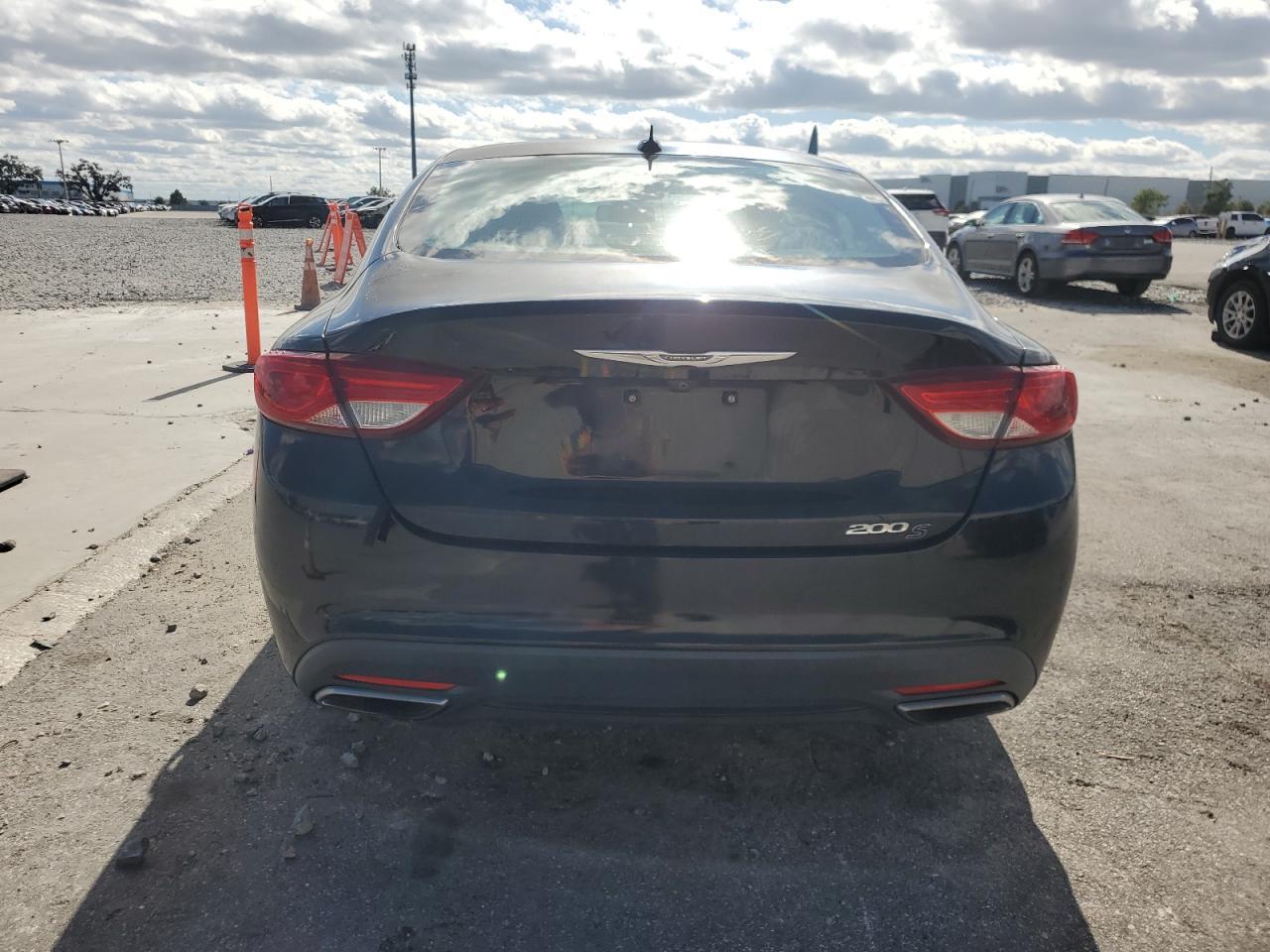 2015 CHRYSLER 200