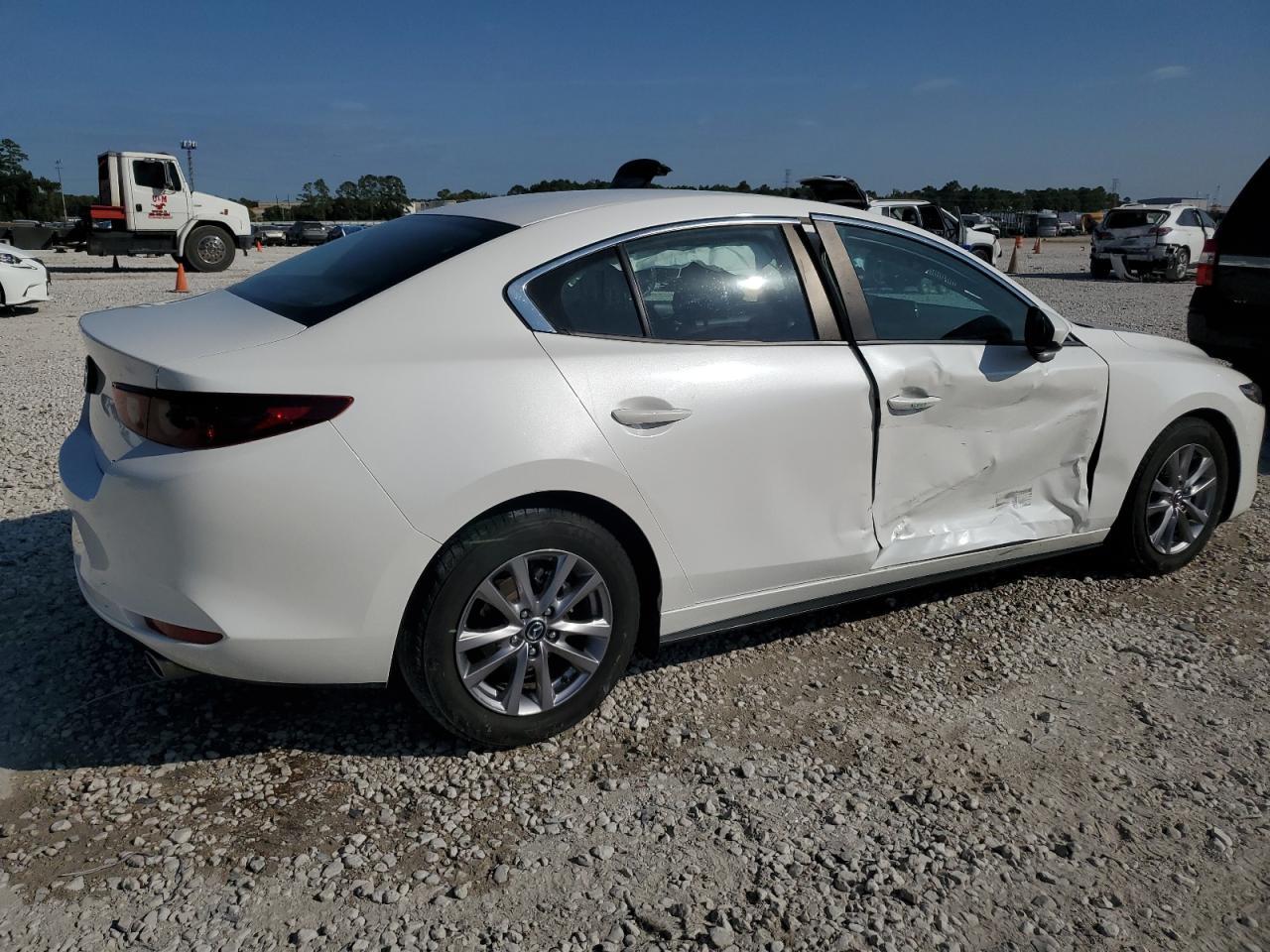 2019 MAZDA 3