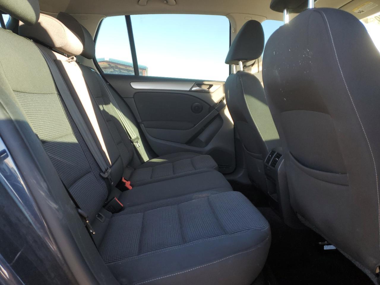 2012 VOLKSWAGEN GOLF