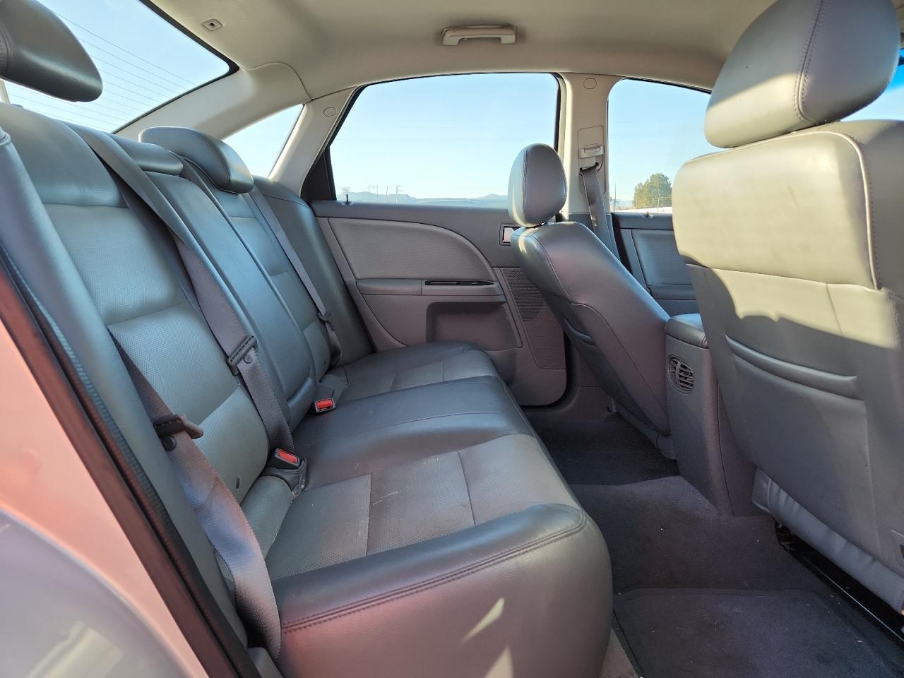 2005 MERCURY Montego