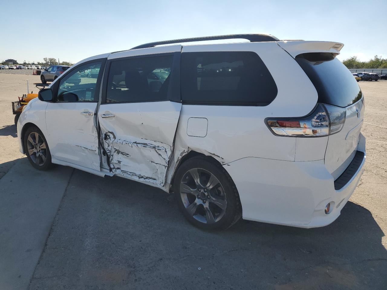 2015 TOYOTA SIENNA