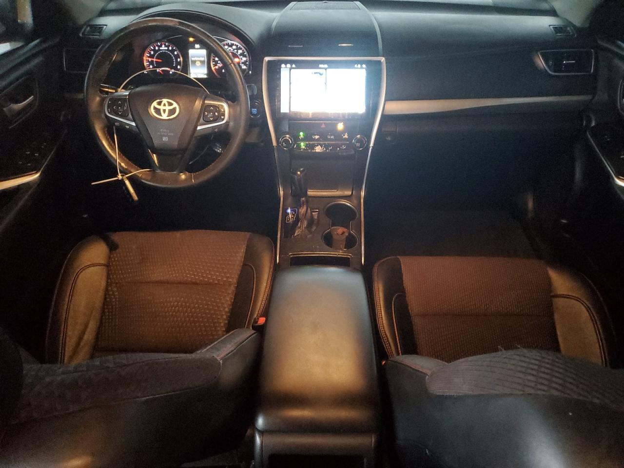 2017 TOYOTA CAMRY