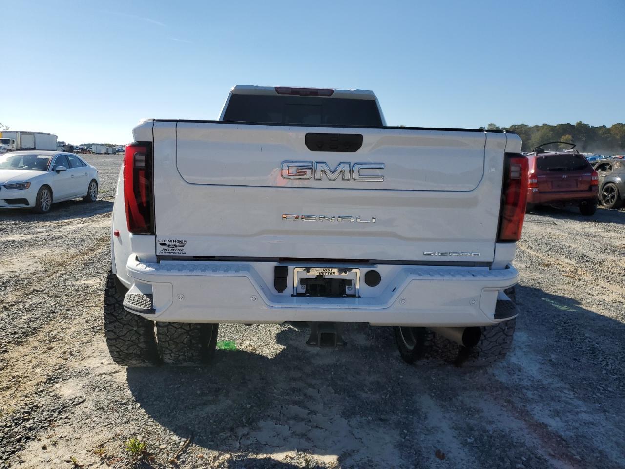 2024 GMC Sierra
