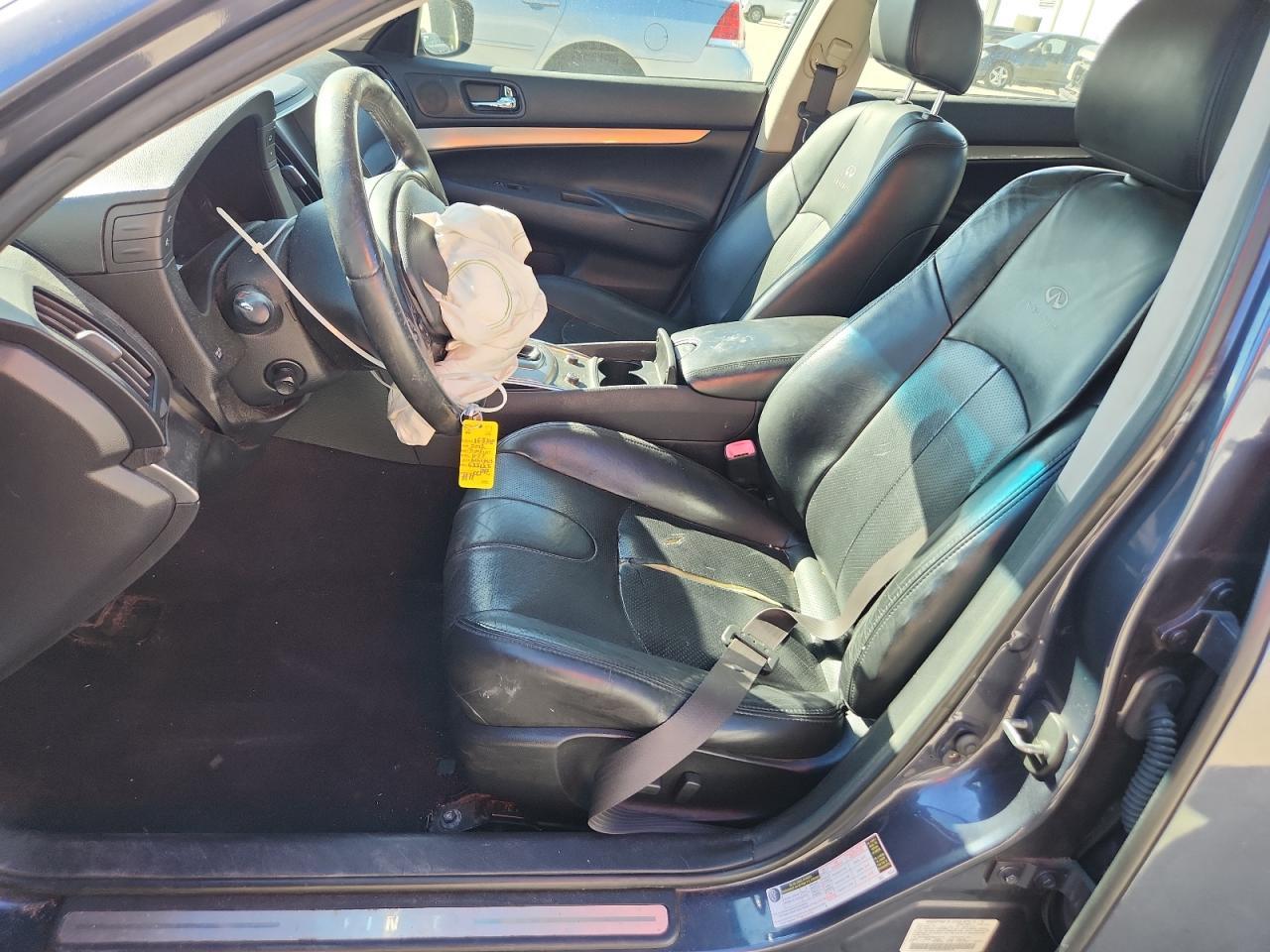 2012 INFINITI G37