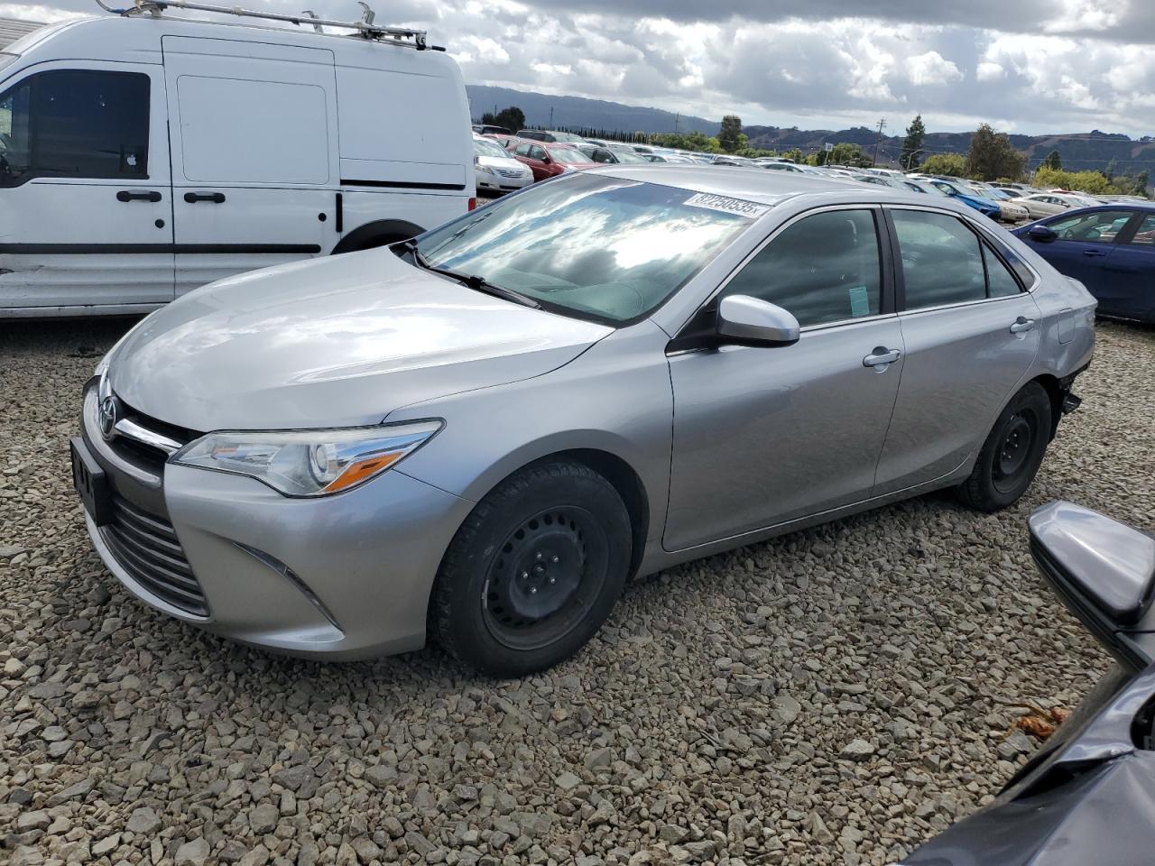 2015 TOYOTA CAMRY
