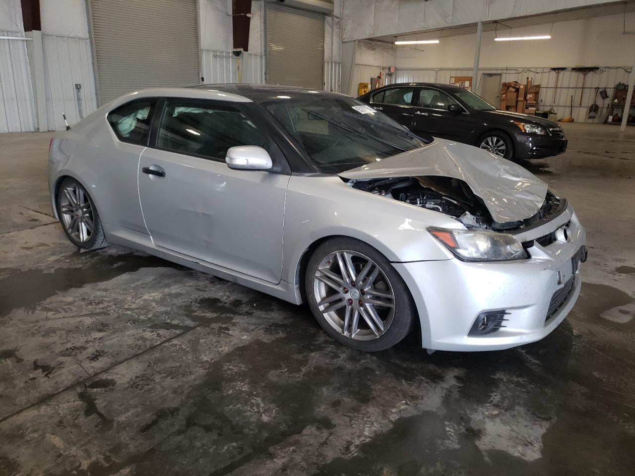 2013 TOYOTA SCION