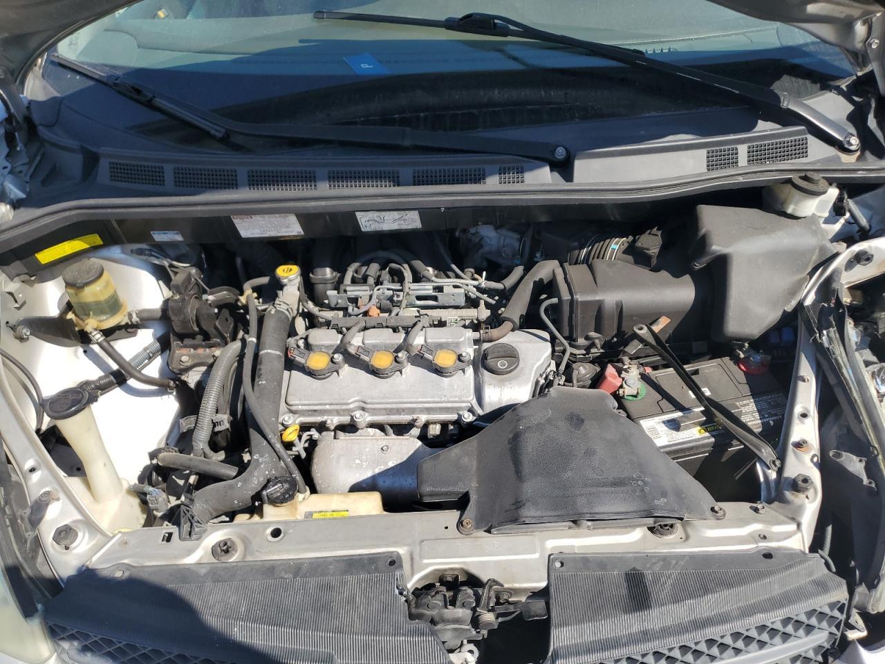 2004 TOYOTA SIENNA