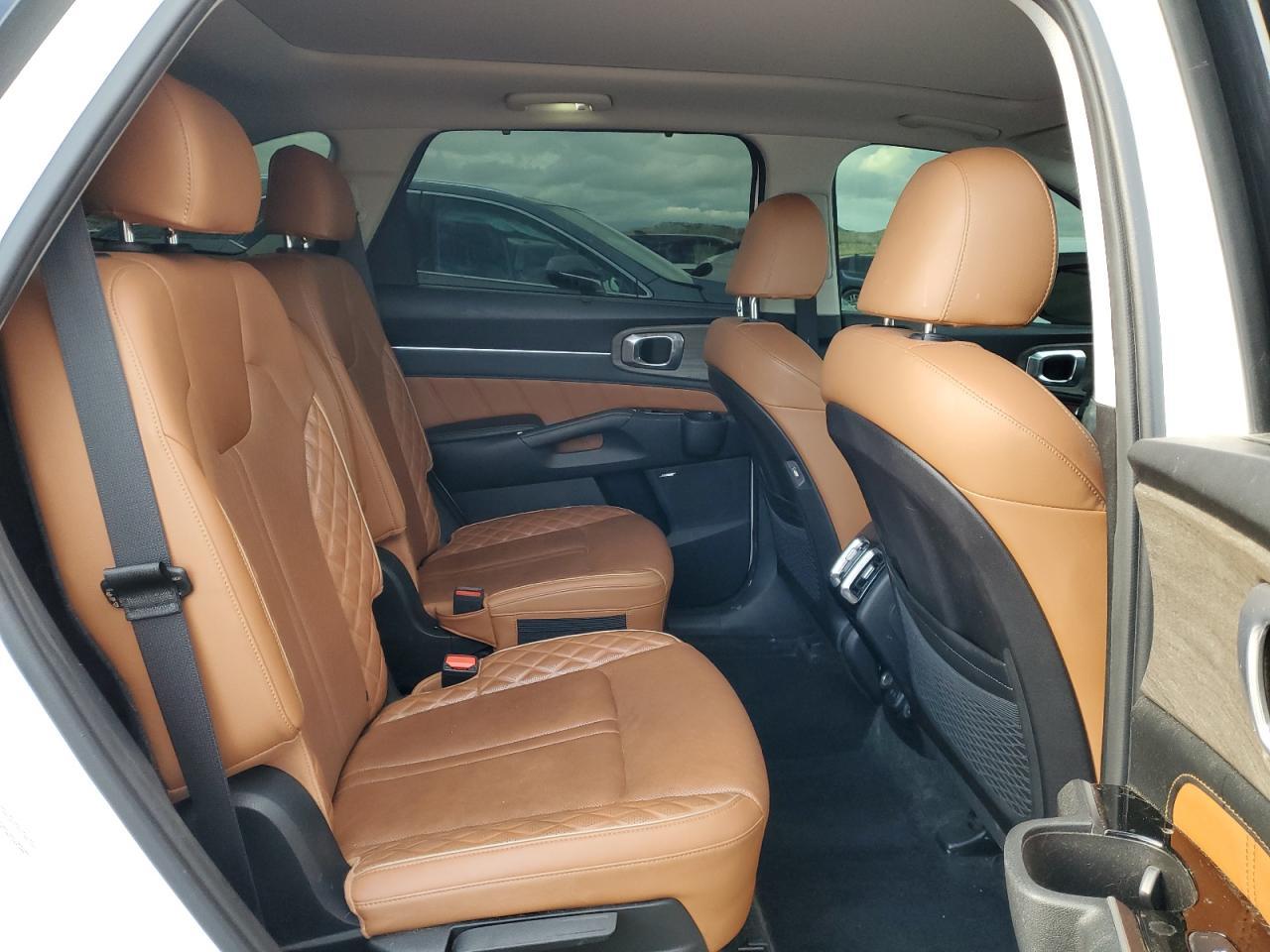 2023 KIA SORENTO