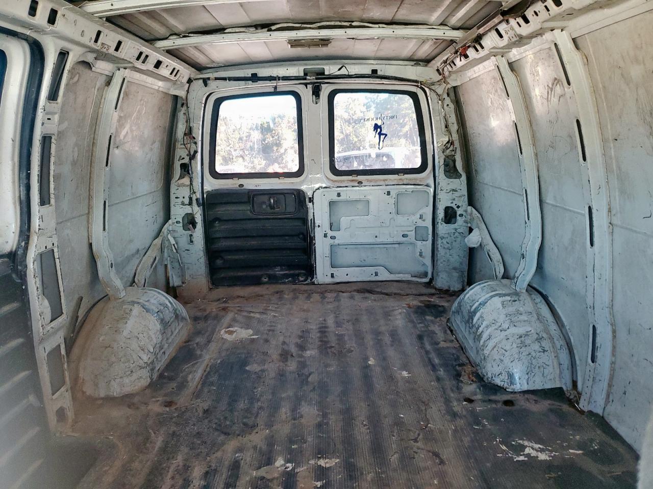 2003 GMC Savana