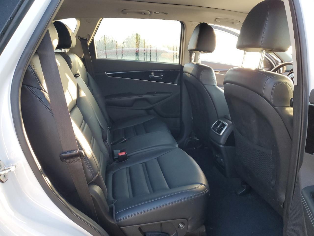 2020 KIA SORENTO
