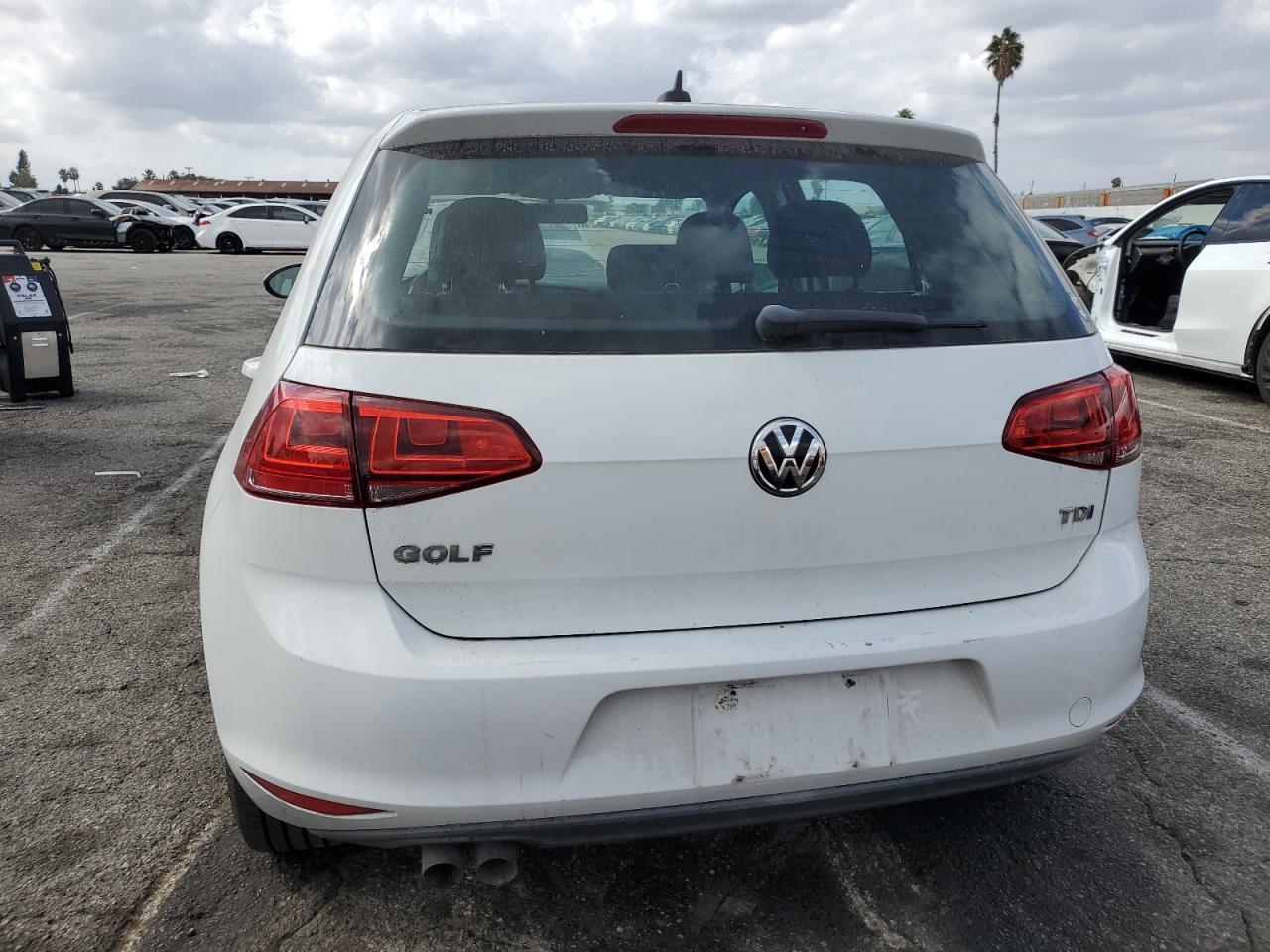 2015 VOLKSWAGEN GOLF