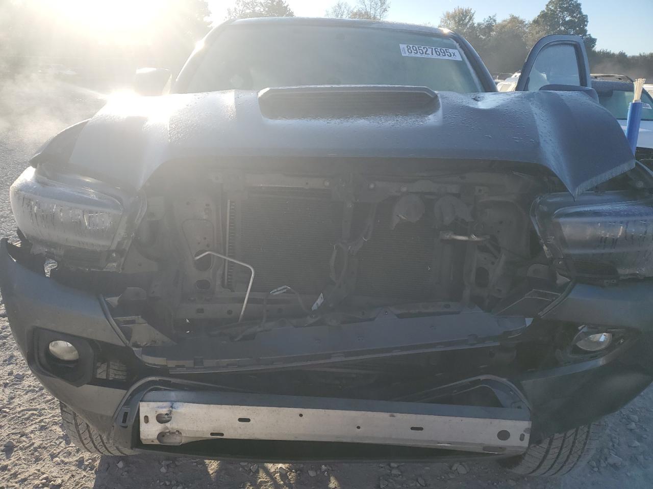 2016 TOYOTA TACOMA
