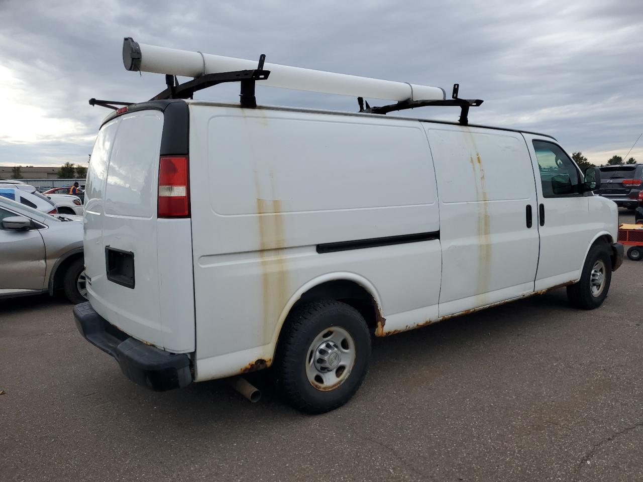 2011 CHEVROLET EXPRESS 2500