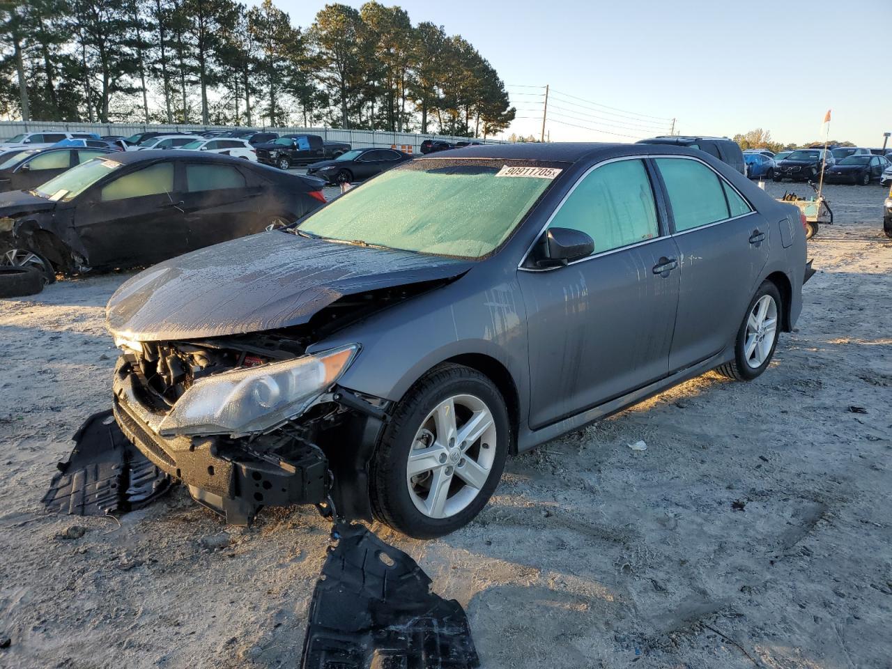 2014 TOYOTA CAMRY
