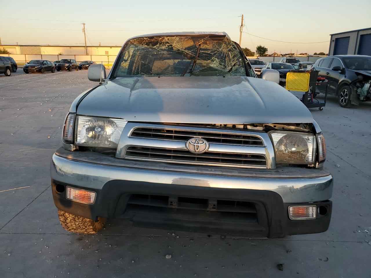 2000 TOYOTA 4Runner