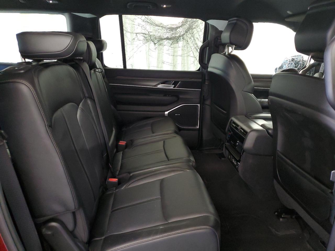 2024 JEEP Wagoneer